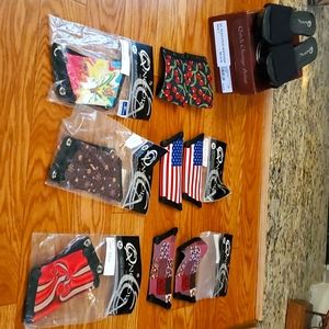 ONESOLE BLACK WEDGE SANDALS & 7 PAIRS OF TRAVEL TOPS